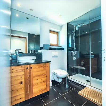 Renove Avec Balcon, Skis Aux Pieds, Wifi A Le Lavachet - Fr-1-502-359 Apartment Tignes