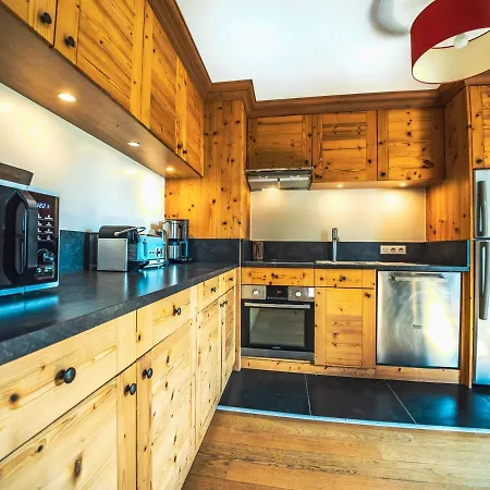Renove Avec Balcon, Skis Aux Pieds, Wifi A Le Lavachet - Fr-1-502-359 Apartment *