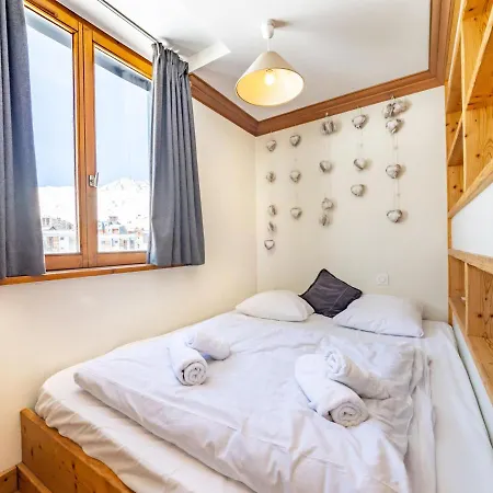 Renove Avec Balcon, Skis Aux Pieds, Wifi A Le Lavachet - Fr-1-502-359 Apartment *